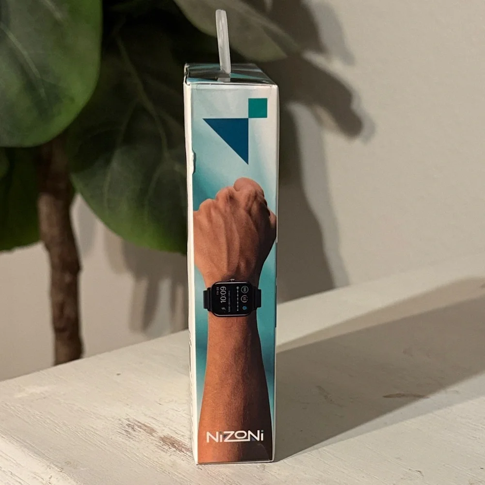 Nizoni Black Fitness Tracking Smart Watch with Heart Rate Monitor